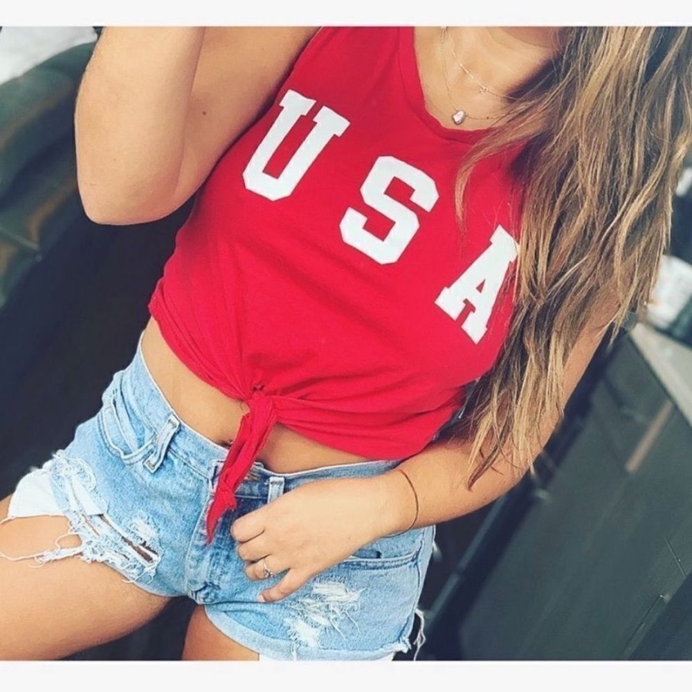 Red  USA tank